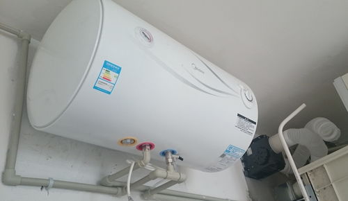 电热水器24小时开着 vs 用之前再开 真实区别，帮你省电更安心