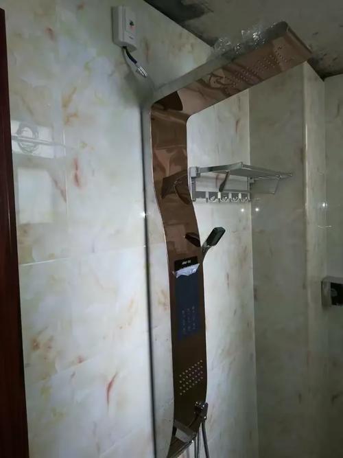 贵港市覃塘区第一家爱堡集成热水器工厂直营店